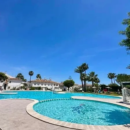 Peaceful With Pool & Terrace