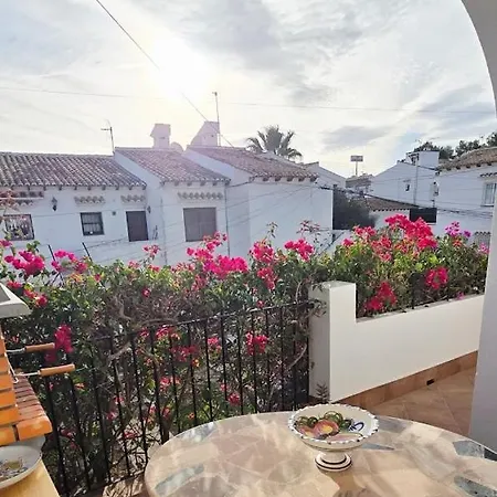 Peaceful With Pool & Terrace Apartamento *